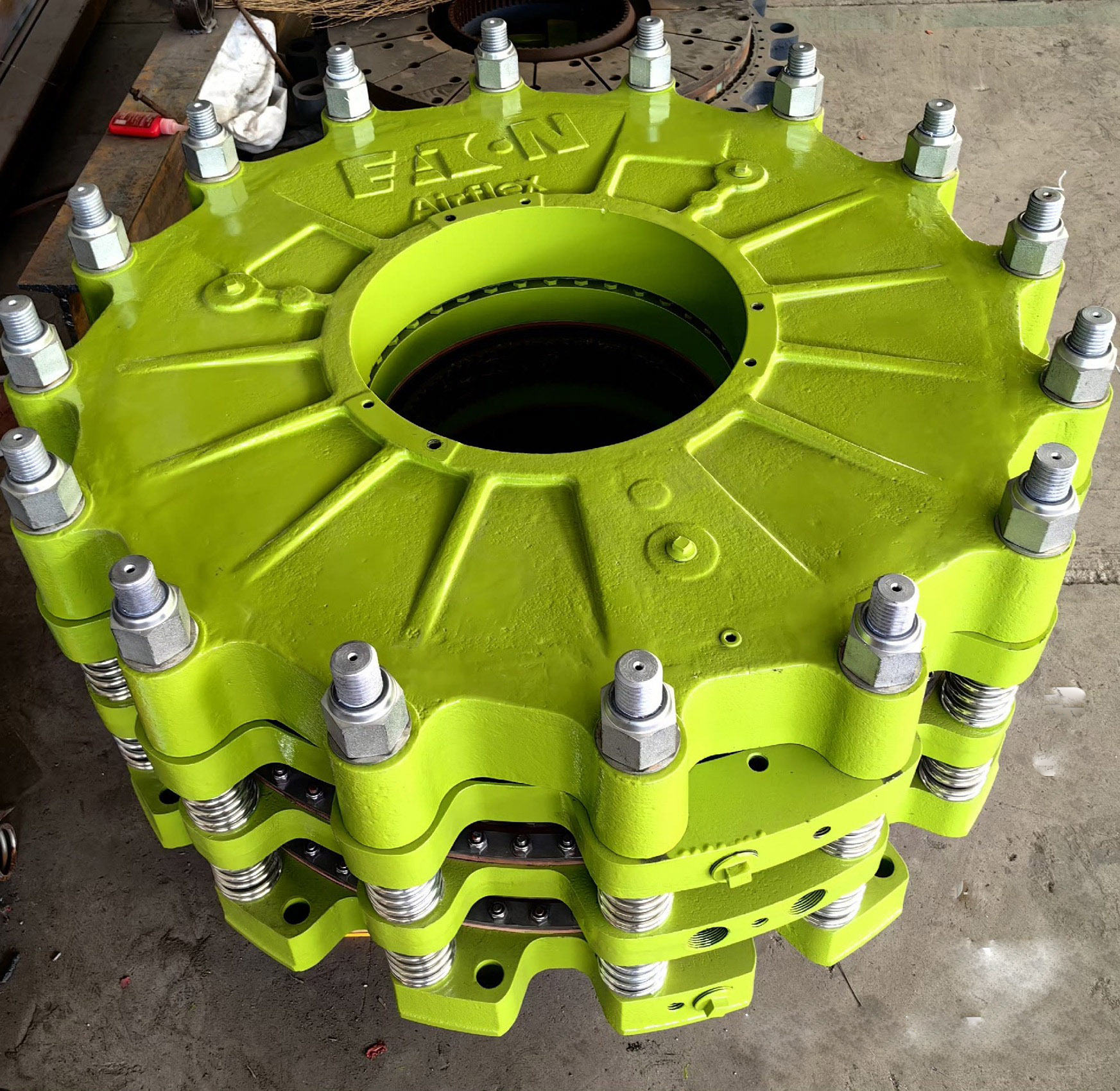 Китай Eaton Wcb Тормоза с водяным охлаждением Вспомогательный тормоз Wcb124 Wcb224 Wcb324 Wcb236 Wcb336 Wcb436